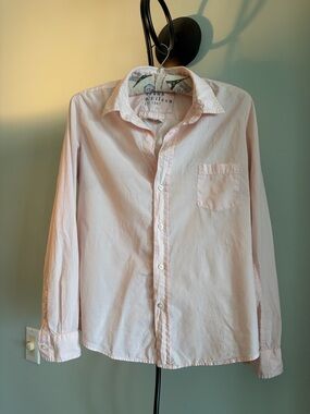 FRANK & EILEEN
BUTTON DOWN BARRY SHIRT